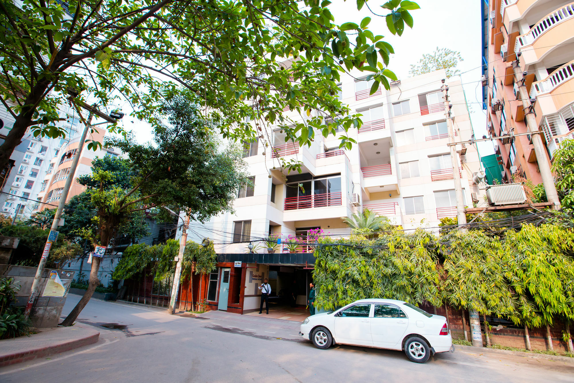 Hotel Golden Deer Dhaka Extérieur photo