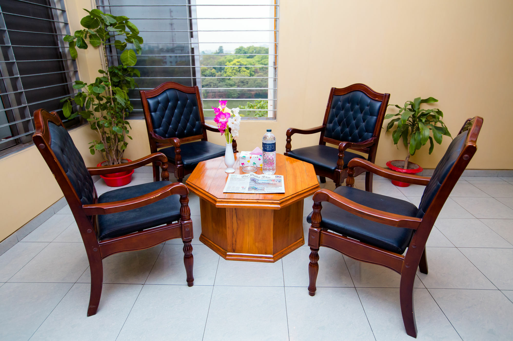 Hotel Golden Deer Dhaka Extérieur photo