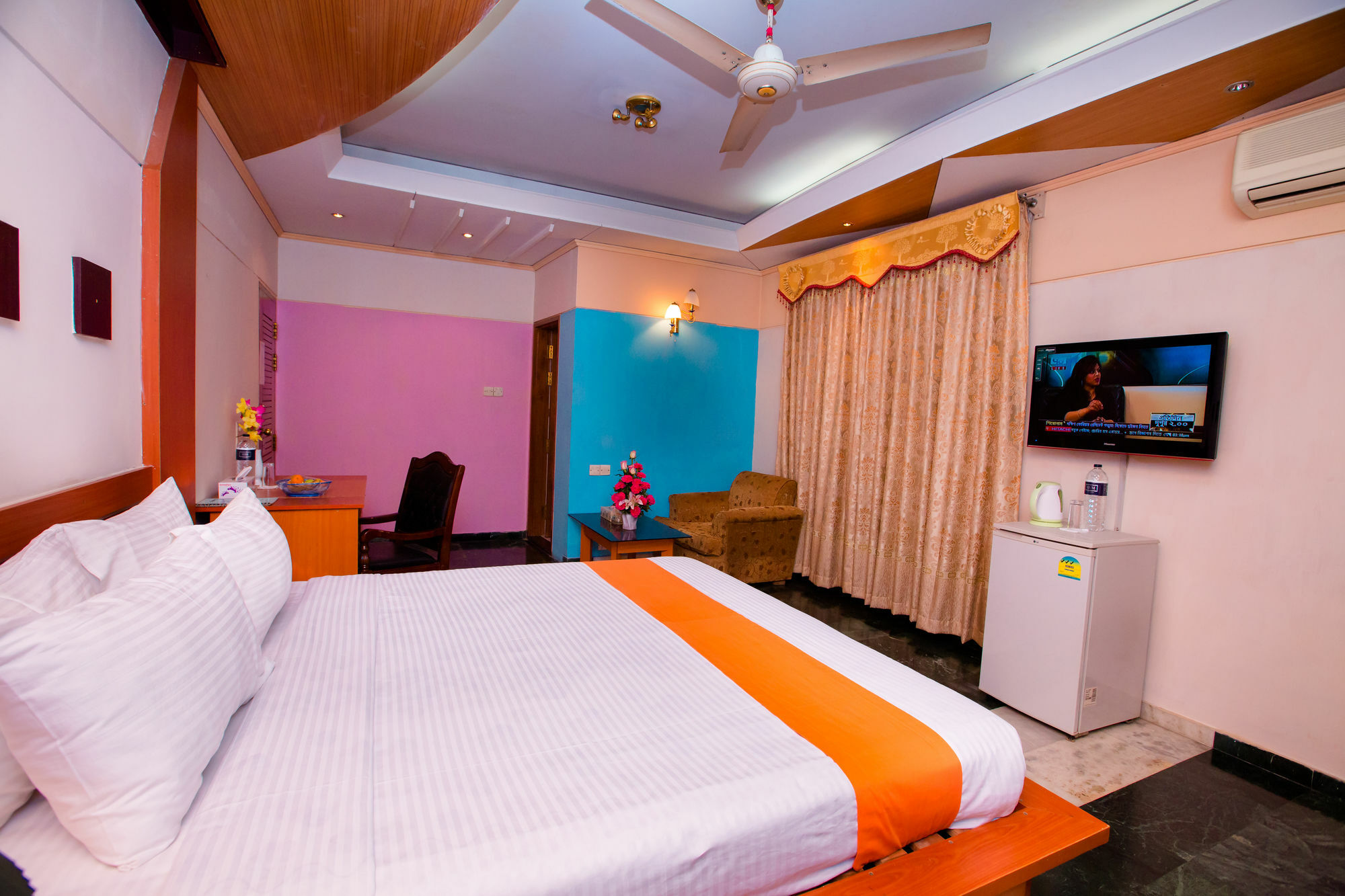 Hotel Golden Deer Dhaka Extérieur photo
