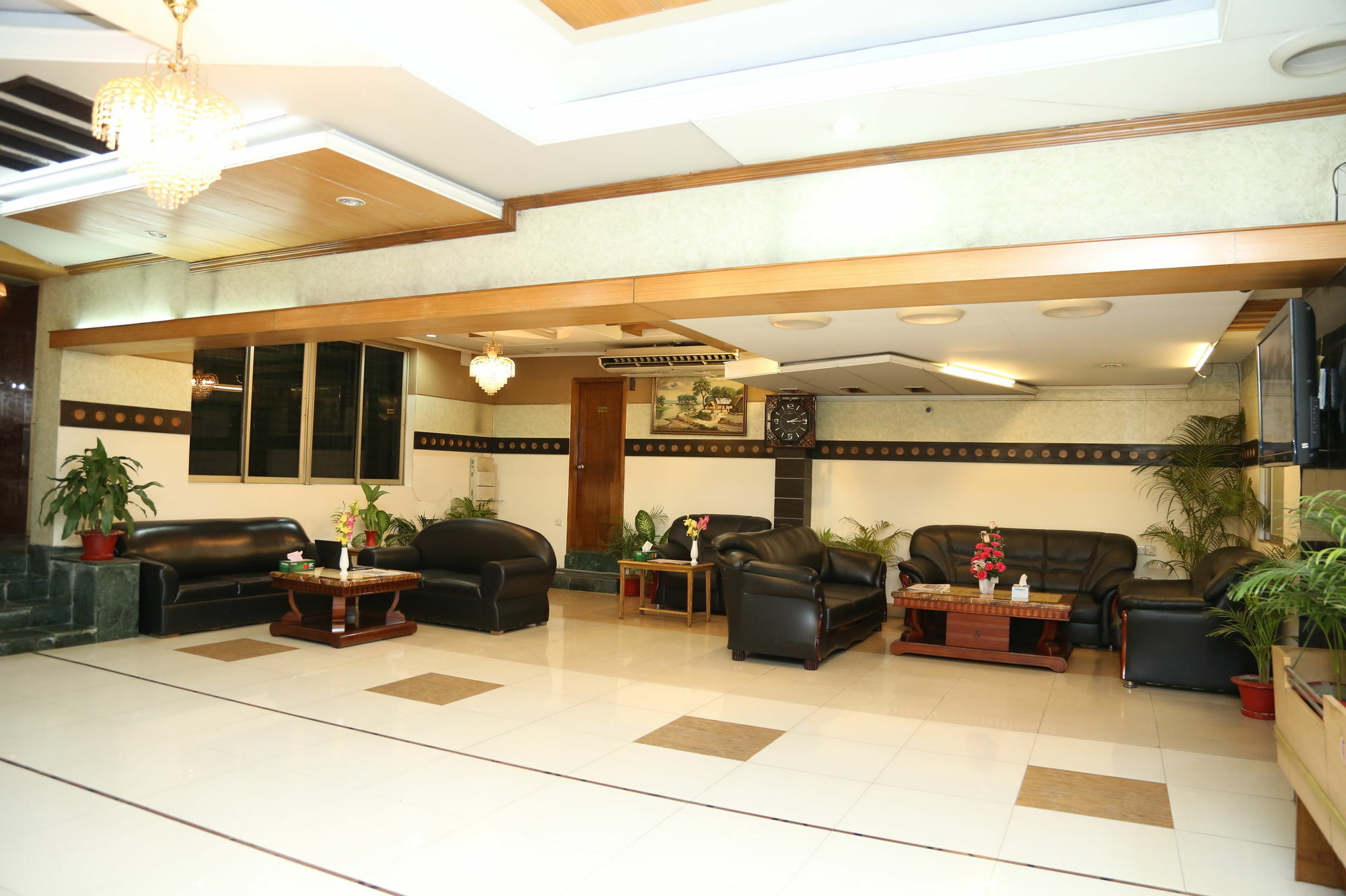Hotel Golden Deer Dhaka Extérieur photo